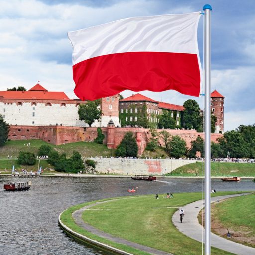 Maszt 90x150cm z polską flagą